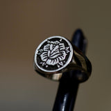 ROSE SIGNET RING