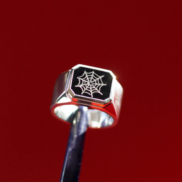 SPIDER WEB OCTOGONAL ONYX  RING