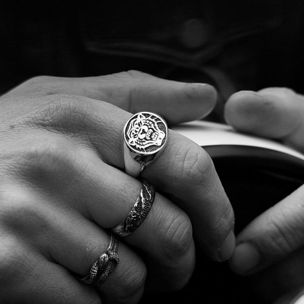 TIGER SIGNET RING - Dirty Paradise